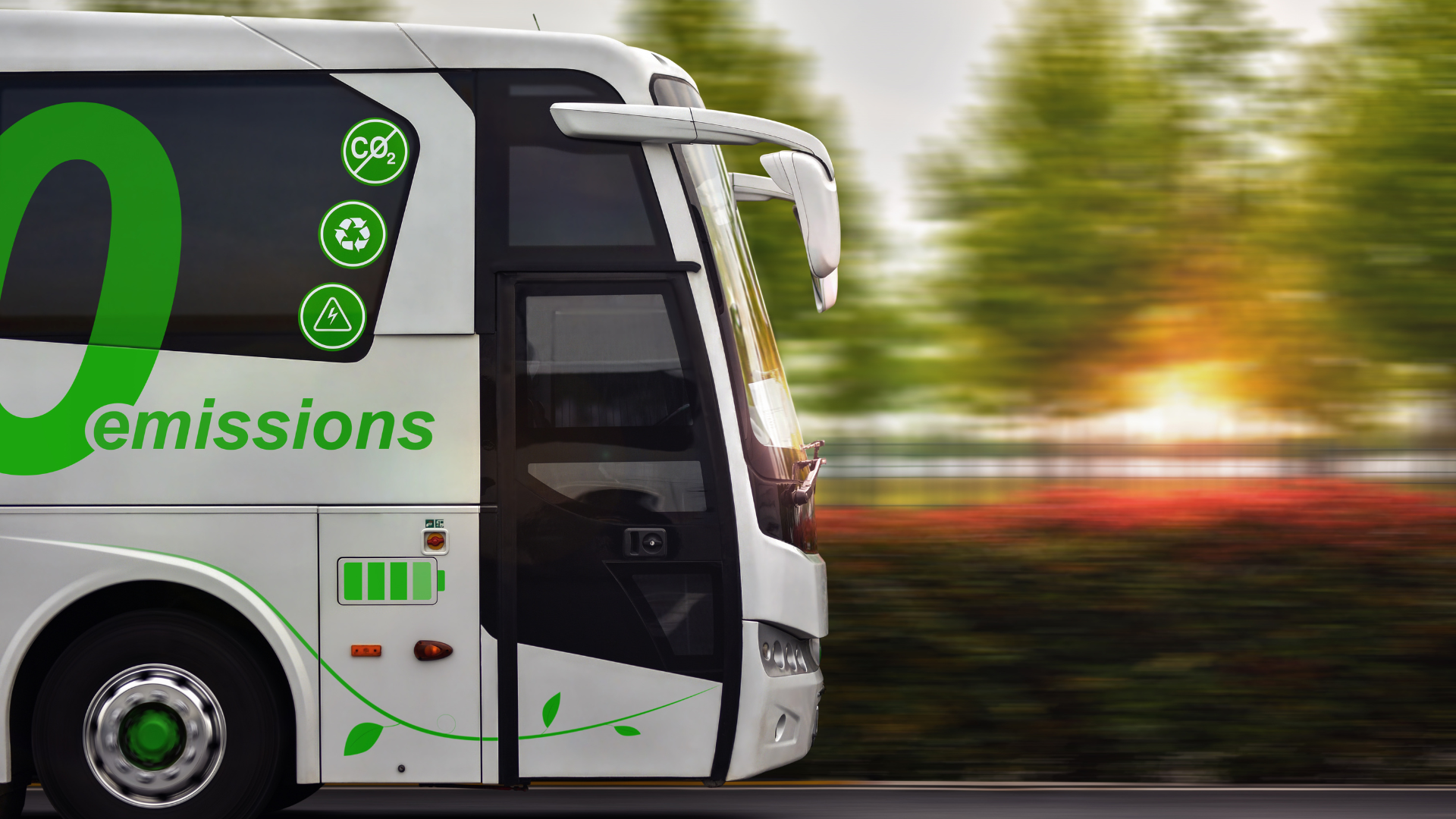 Zero-emission fuel cell electric bus [image courtesy of Canva]