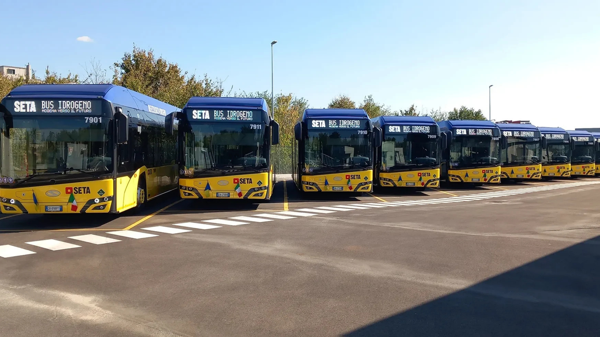 Modena's Solaris Urbino 12 fuel cell bus fleet, powered by Ballard