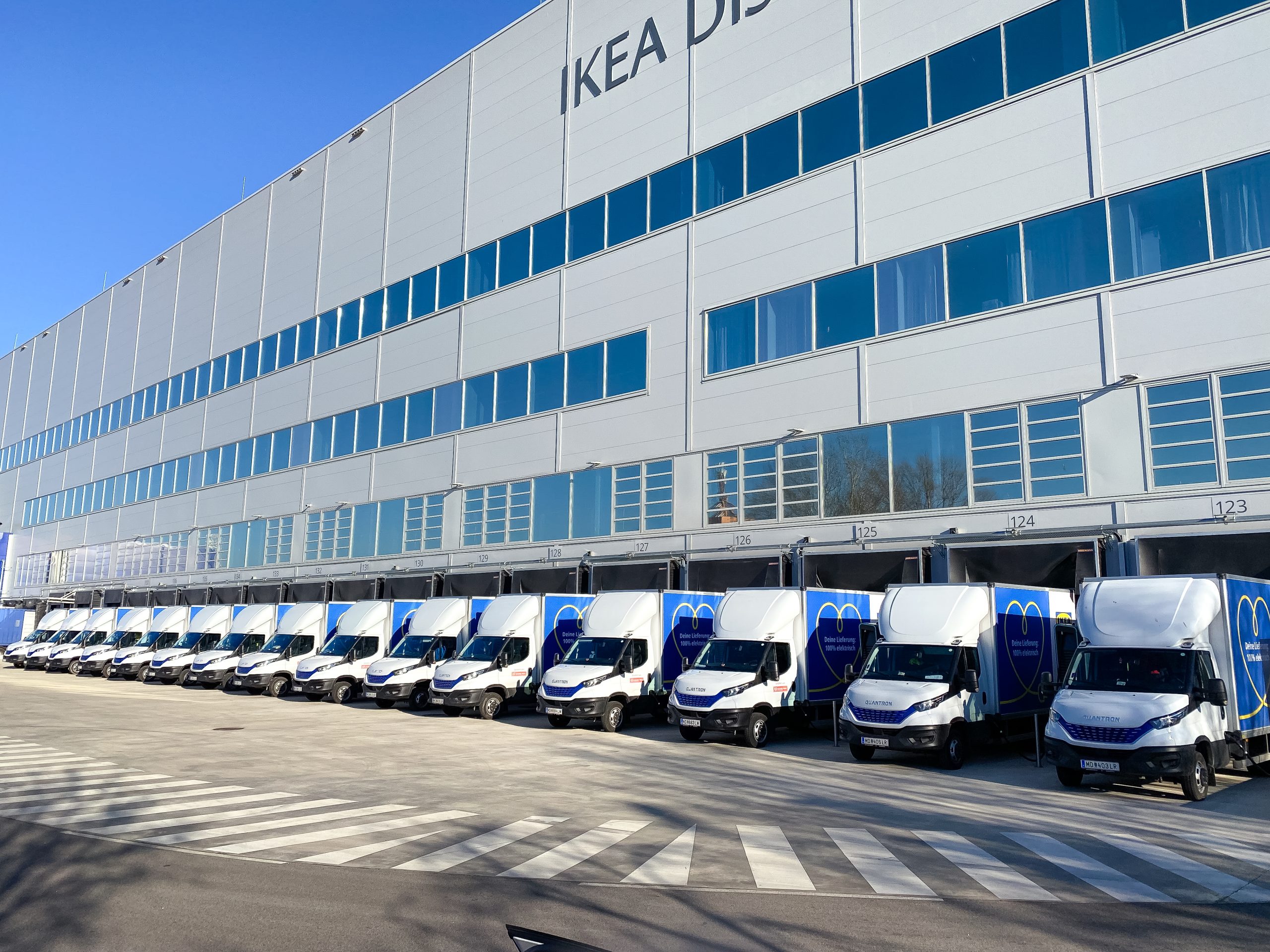 QLI FCEV fleet at IKEA depot