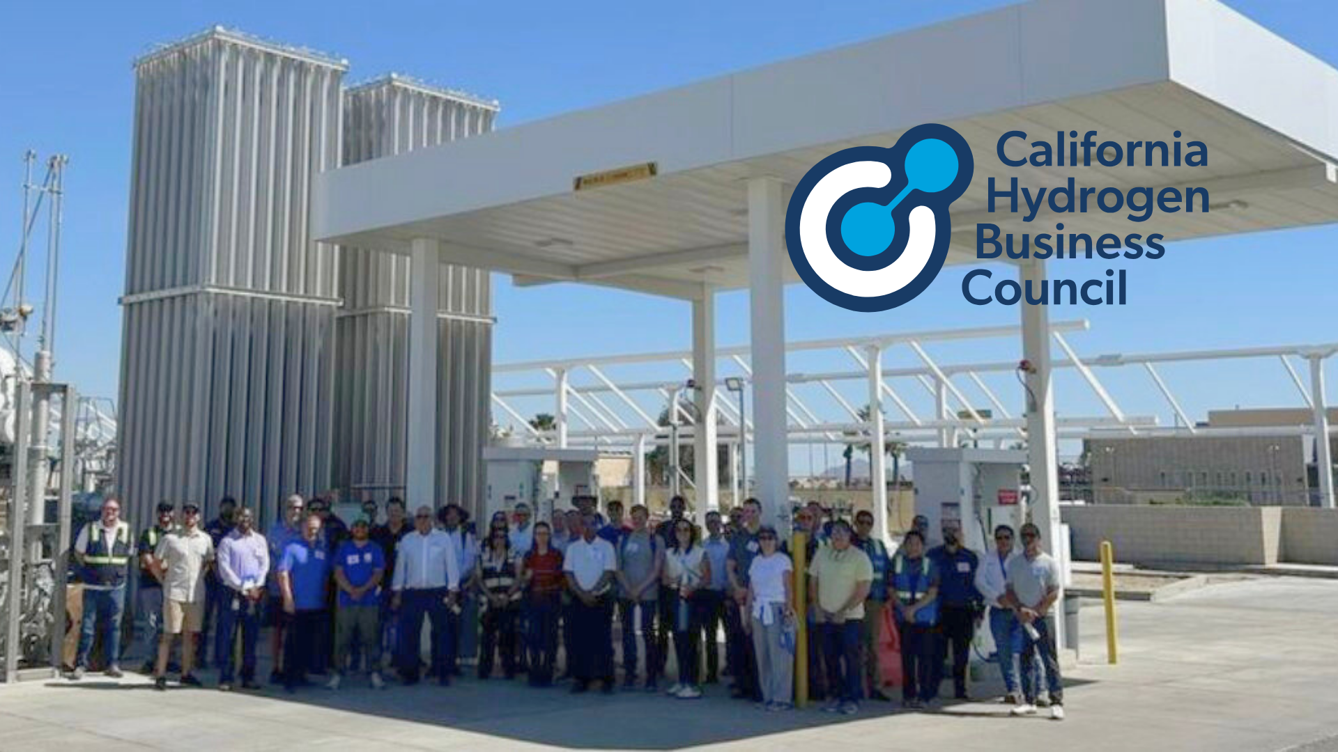 CHBC workshop attendees standing in front of a HRS at SunLine Transit's depot