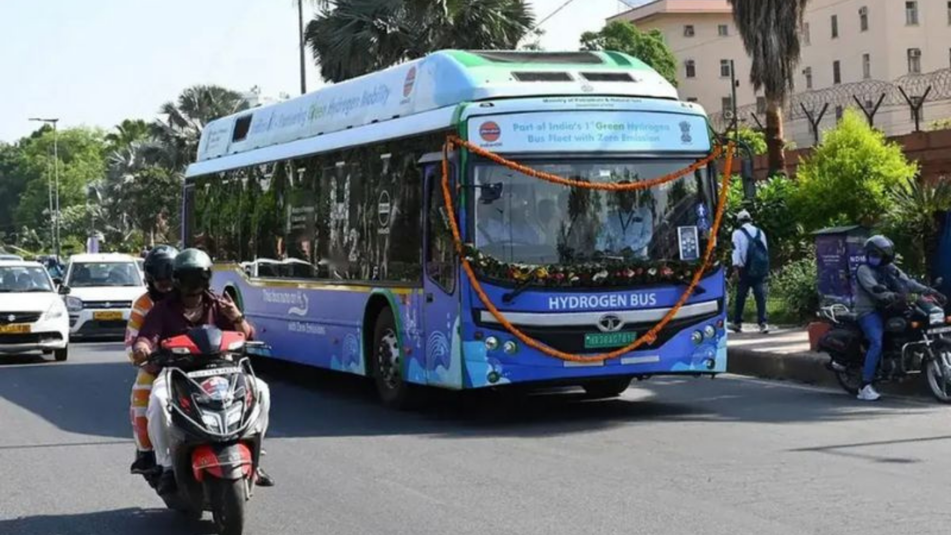 Tata Motors' new fuel cell bus on the roads of Delhi