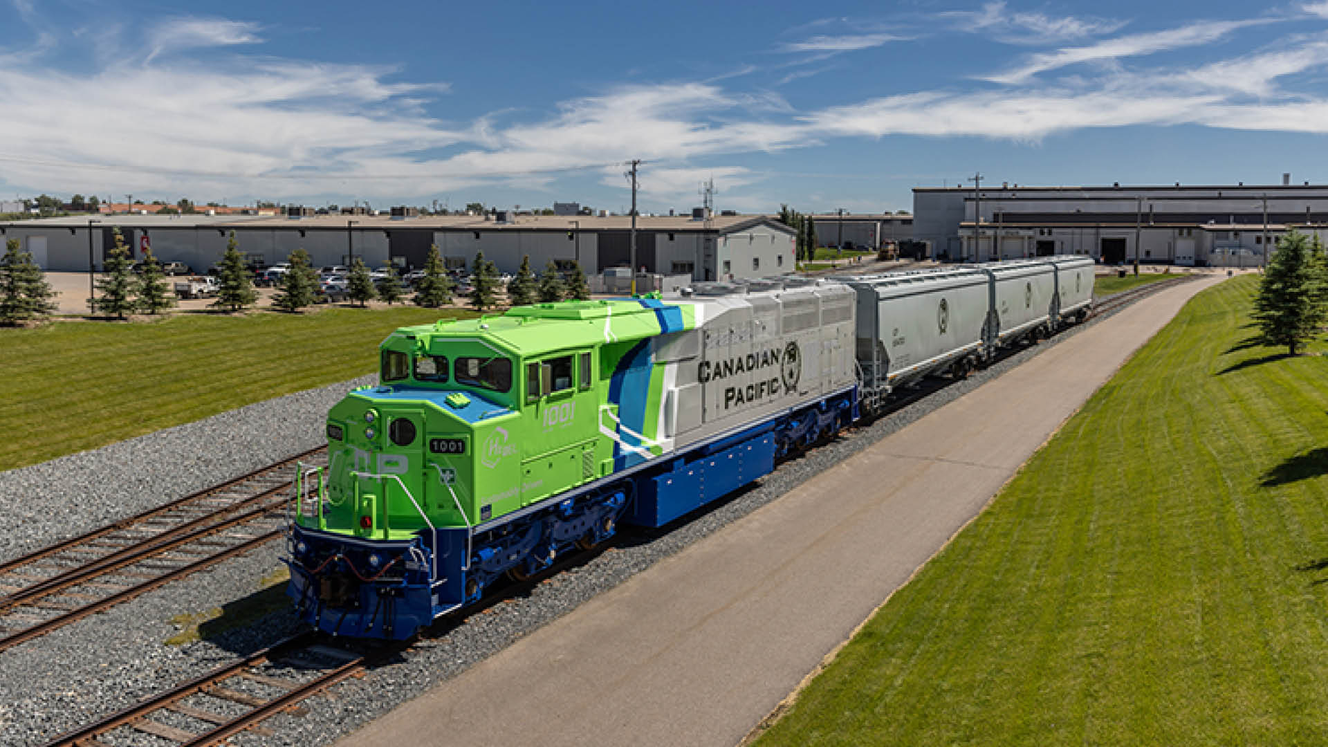 CP Pacific hydrogen locomotive powered by Ballard