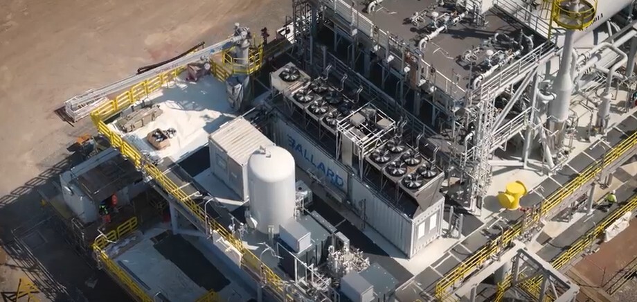 The CrossWind zero-emission energy storage platform